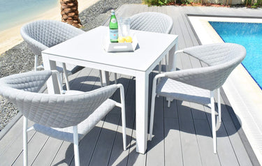 Pebble 4 Seat Round Dining Set